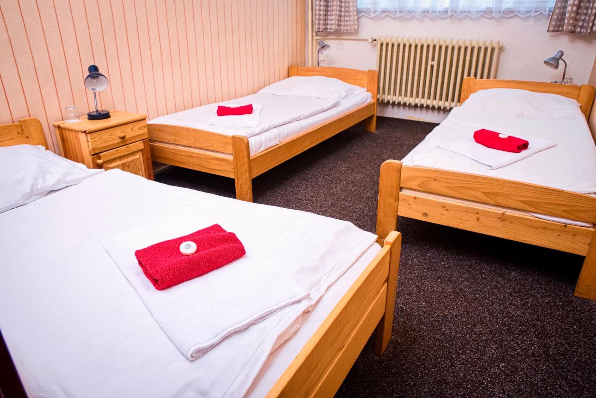 Hotel Zimni Stadion Náchod Extérieur photo