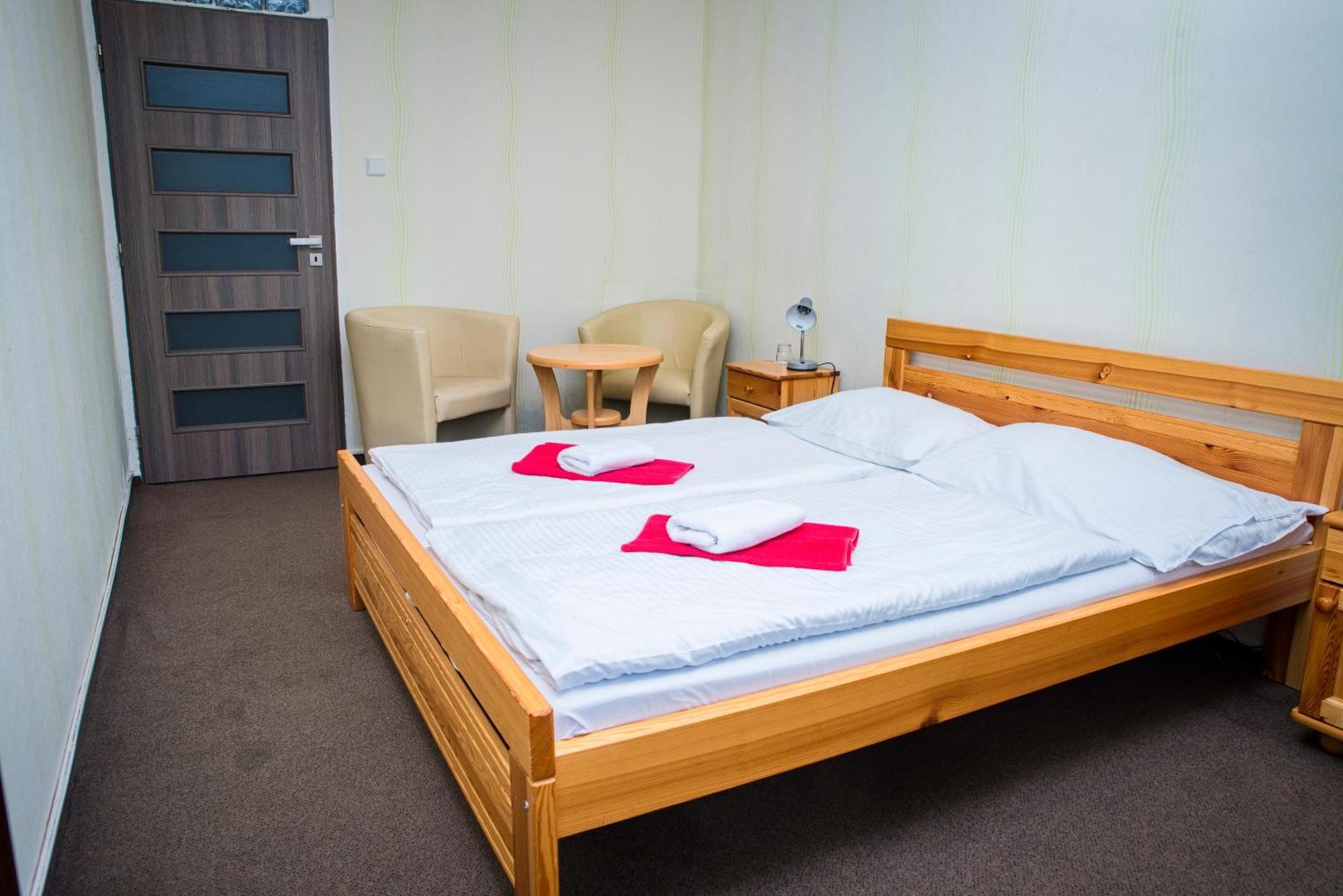 Hotel Zimni Stadion Náchod Extérieur photo