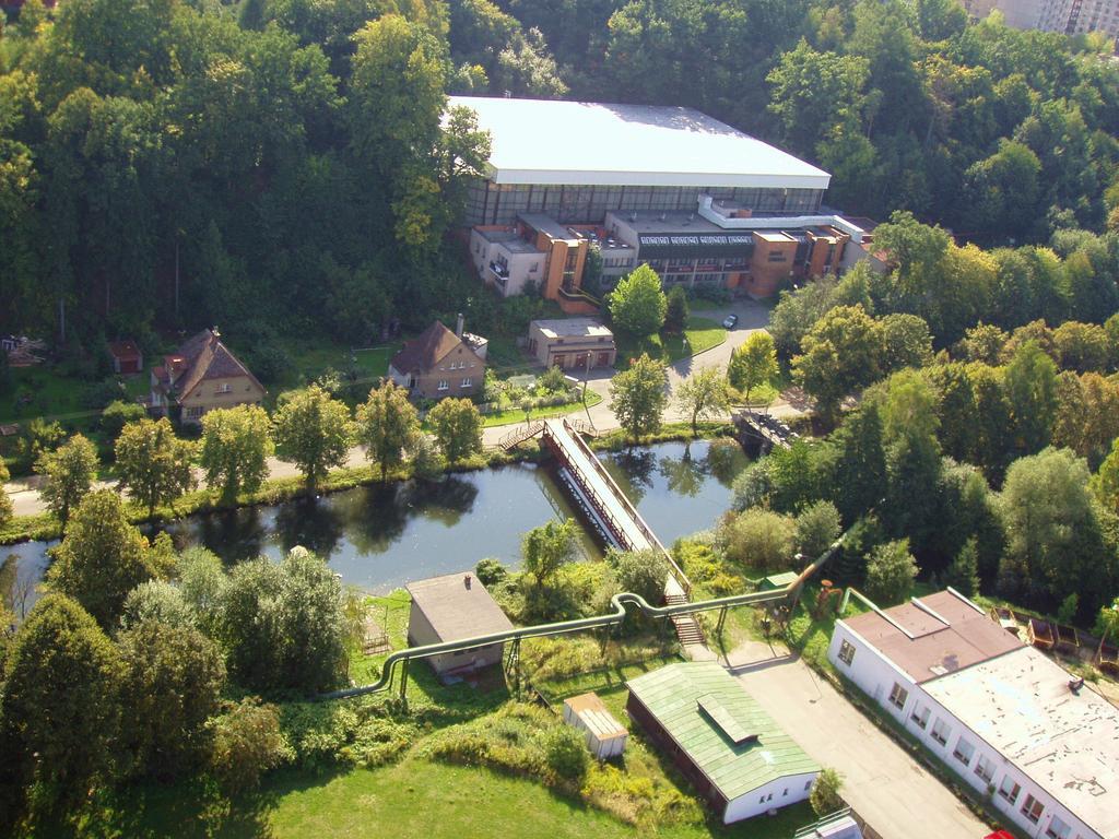 Hotel Zimni Stadion Náchod Extérieur photo