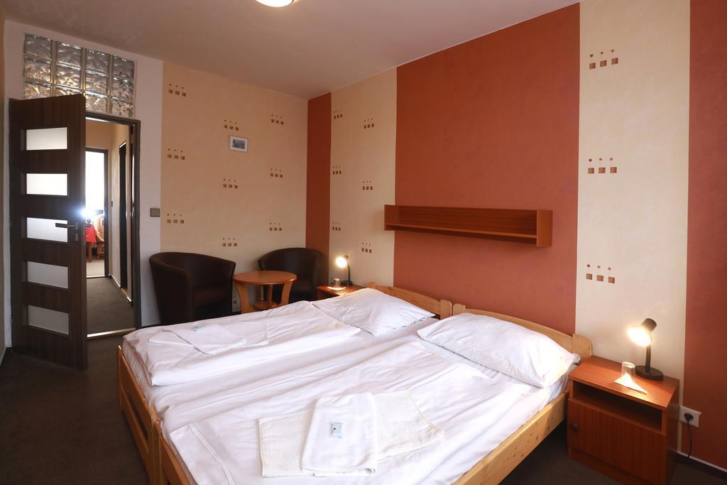 Hotel Zimni Stadion Náchod Extérieur photo