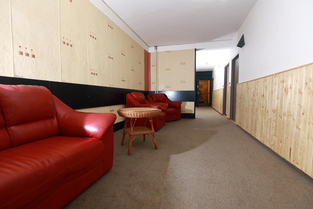 Hotel Zimni Stadion Náchod Extérieur photo